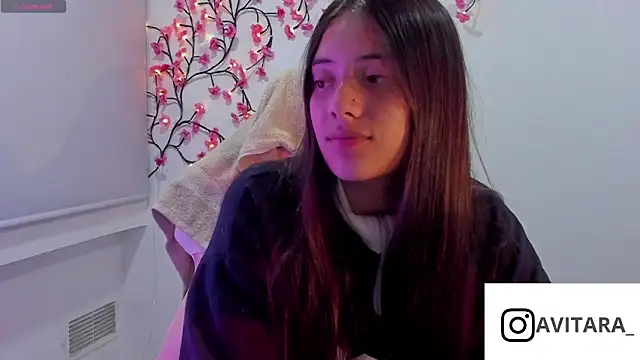 vanesita  online show from 05-13-26, 12:41