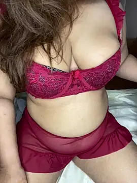 Snapshot of urbustymom chatting on 03-28-26, 09:31 urbustymom online show from 03-28-26, 09:31