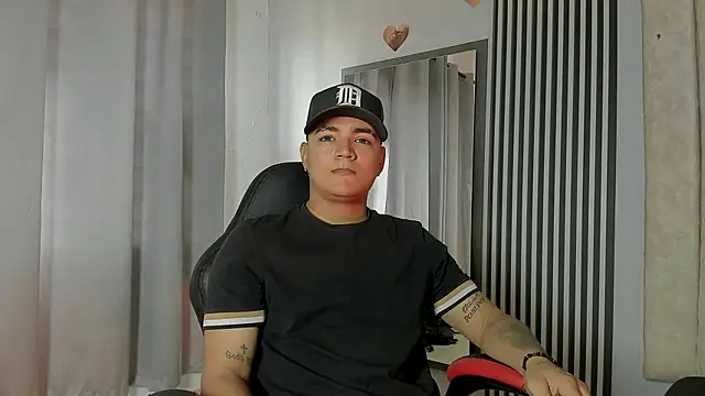 Snapshot of dante_jonss chatting on 12-17-25, 08:48 dante jonss online show from 12-17-25, 08:48