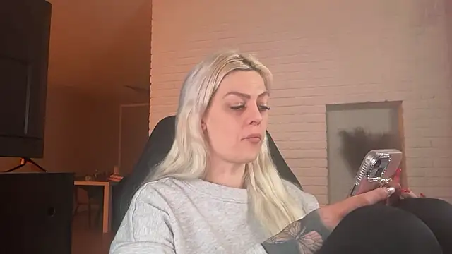 Melina Diamond online show from 01-11-26, 12:26