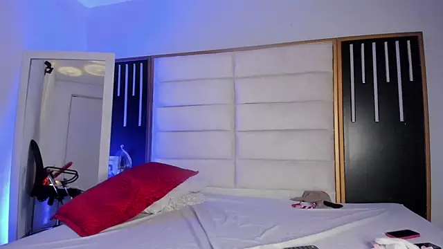 JuliMonroe19 online show from 02-24-26, 12:58