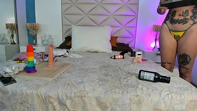 JuliMonroe19 online show from 04-23-26, 12:29