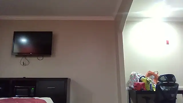 Rayvenveil online show from 04-20-26, 06:49