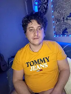 damslebambou1 online show from 02-02-26, 11:36