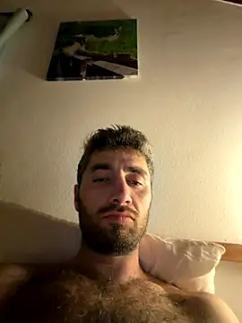 Snapshot of Josedmrx chatting on 12-18-25, 10:27 Josedmrx online show from 12-18-25, 10:27