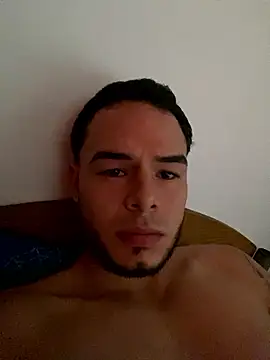 Snapshot of Kevinblesdd chatting on 01-11-26, 03:50 Kevinblesdd online show from 01-11-26, 03:50