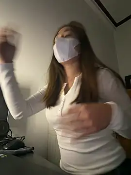 Snapshot of Sophia69-sweet chatting on 03-04-26, 05:19 Sophia69-sweet online show from 03-04-26, 05:19