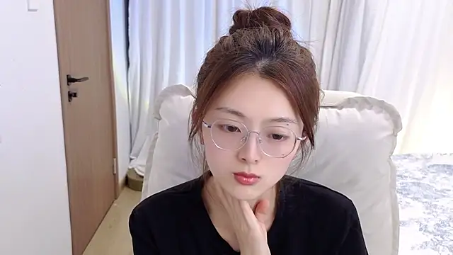 Koikoi    online show from 04-15-26, 03:13