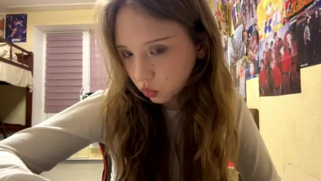 Snapshot of Princessofcashe chatting on 02-05-26, 03:05 Princessofcashe online show from 02-05-26, 03:05