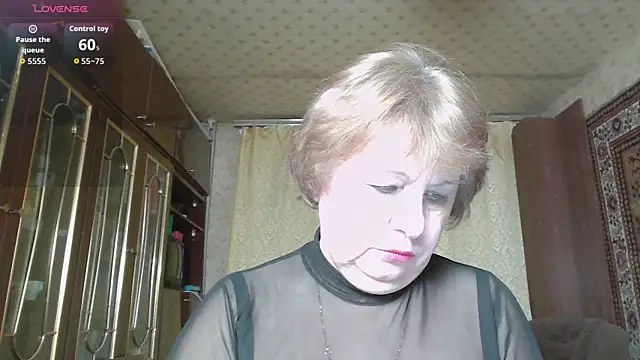 Casey peach online show from 02-16-26, 05:09