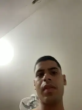 HotWhisper22 online show from 03-01-26, 09:33