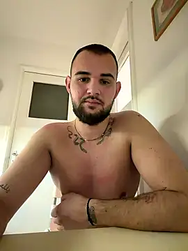 Snapshot of LunaFoxTip chatting on 01-10-26, 04:42 LunaFoxTip online show from 01-10-26, 04:42