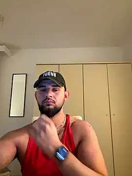 Snapshot of LunaFoxTip chatting on 01-12-26, 06:57 LunaFoxTip online show from 01-12-26, 06:57