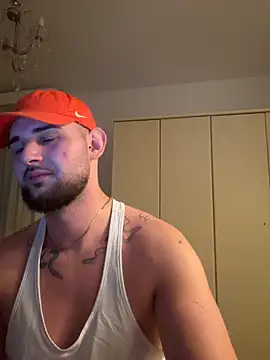 Snapshot of LunaFoxTip chatting on 02-02-26, 08:40 LunaFoxTip online show from 02-02-26, 08:40