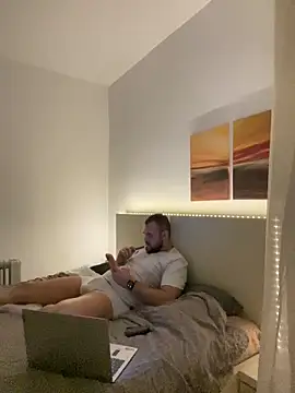 Snapshot of LunaFoxTip chatting on 03-02-26, 05:20 LunaFoxTip online show from 03-02-26, 05:20