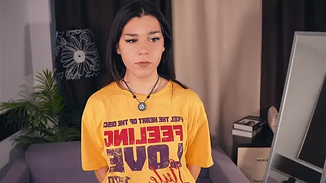 GenaSeidner online show from 12-17-25, 10:32