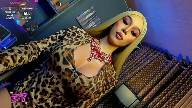 CelinaWintour online show from 04-28-26, 08:52