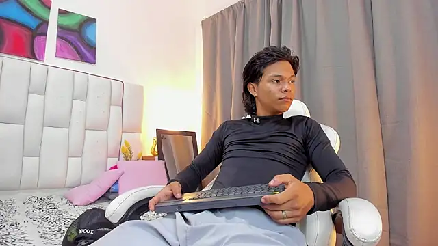 AndyKings 1 online show from 04-28-26, 03:11