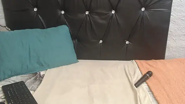 LaicyBrown76 online show from 02-15-26, 03:25