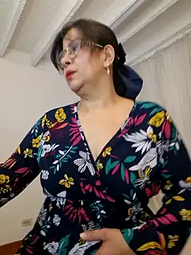 christy ant online show from 04-27-26, 05:44