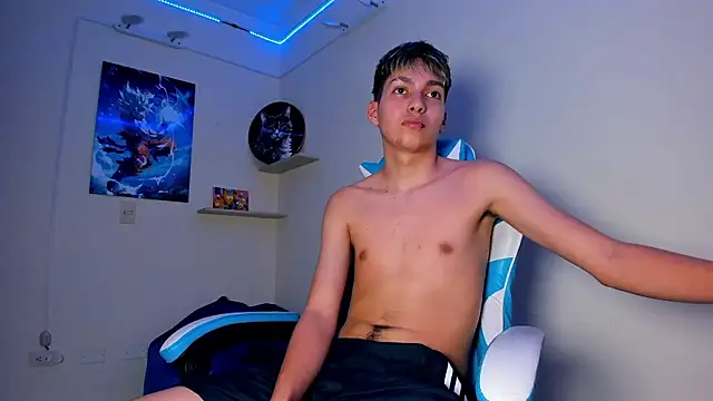 Snapshot of harry_jonshon69 chatting on 03-06-26, 04:09 harry jonshon69 online show from 03-06-26, 04:09