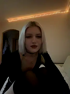 kris tinika online show from 12-19-25, 07:48