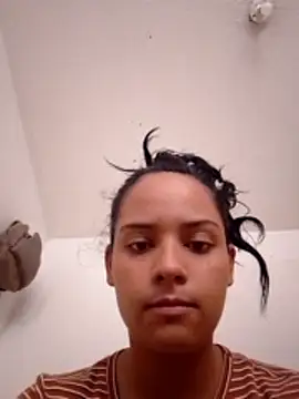 Snapshot of DulceTentacion12 chatting on 12-17-25, 02:34 DulceTentacion12 online show from 12-17-25, 02:34