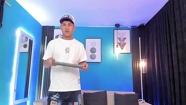 Oficial KingOfHeavens online show from 04-02-26, 07:22