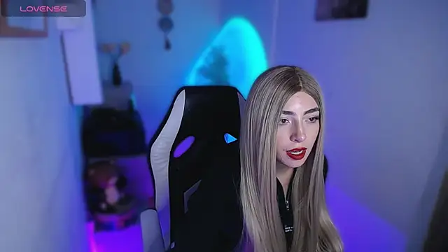 channel blondee online show from 03-12-26, 10:27