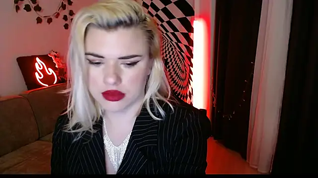 Ariana Saint online show from 02-18-26, 05:20