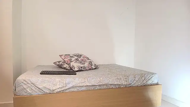 saramaartinez online show from 02-09-26, 03:49