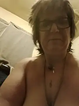 becky1111 online show from 07-19-26, 10:41