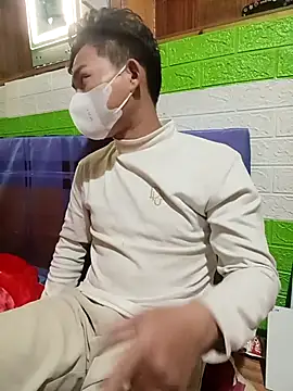 Snapshot of Mrcaoboinung chatting on 12-17-25, 04:02 Mrcaoboinung online show from 12-17-25, 04:02