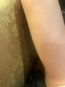 Snapshot of M_gm chatting on 02-17-26, 04:13 M gm online show from 02-17-26, 04:13