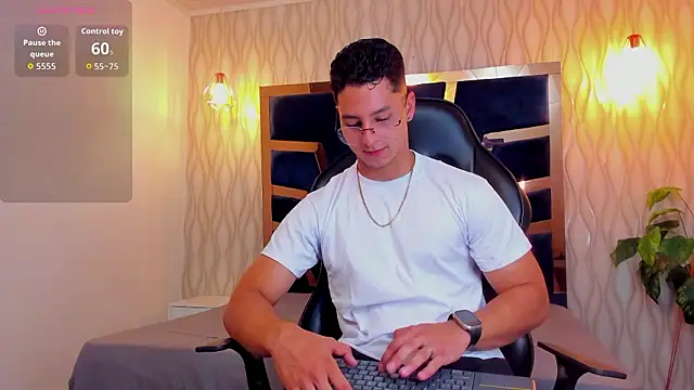 Noah Clarkk online show from 03-07-26, 05:43