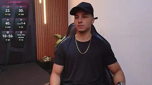 Noah Clarkk online show from 04-19-26, 01:32