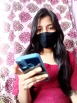 Snapshot of Surbhi-dixit chatting on 12-18-25, 07:25 Surbhi-dixit online show from 12-18-25, 07:25