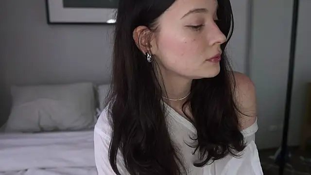 bonjour nihao hello online show from 04-28-26, 02:27