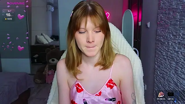 Snapshot of Babe_Jane chatting on 03-11-26, 01:06 Babe Jane online show from 03-11-26, 01:06