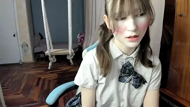 Snapshot of Yoonhee_ki chatting on 01-18-26, 08:45 Yoonhee ki online show from 01-18-26, 08:45