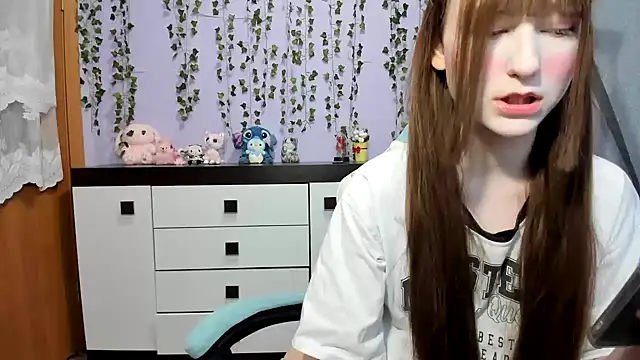 Snapshot of Yoonhee_ki chatting on 03-10-26, 02:55 Yoonhee ki online show from 03-10-26, 02:55