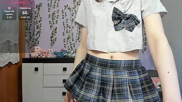 Yoonhee ki online show from 04-22-26, 01:56