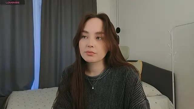 fallin lovee online show from 03-31-26, 01:33