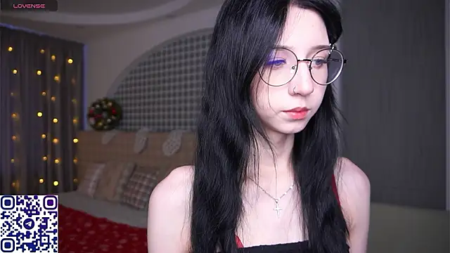 DeliaLoma online show from 01-16-26, 05:44