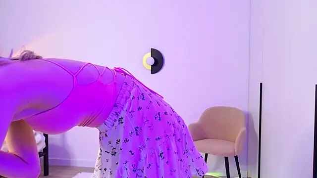 MidnightLily  online show from 04-05-26, 02:09