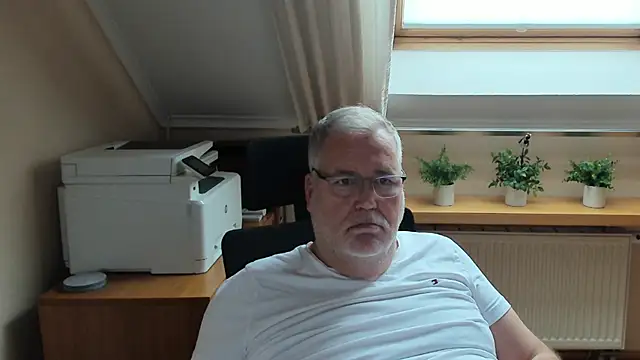 gentlecamsub online show from 12-21-25, 12:45