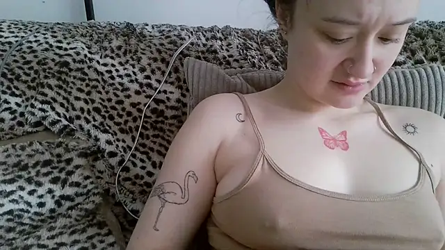 LilyLuck  online show from 03-08-26, 02:43