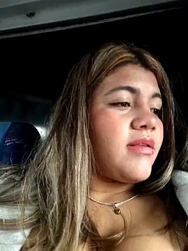 Snapshot of Ivy_enjoy chatting on 04-29-26, 04:33 Ivy enjoy online show from 04-29-26, 04:33
