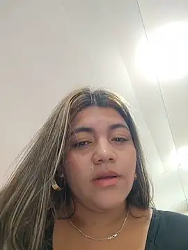 Snapshot of Ivy_enjoy chatting on 05-25-26, 05:52 Ivy enjoy online show from 05-25-26, 05:52