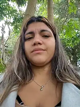 Snapshot of Ivy_enjoy chatting on 05-28-26, 05:32 Ivy enjoy online show from 05-28-26, 05:32